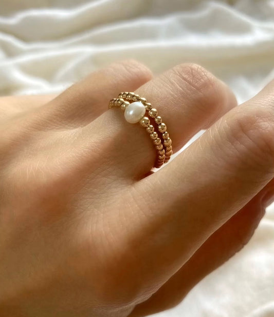 Natural pearl rings set