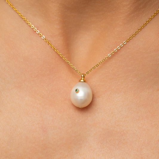 Kullatud kaelakee pärliga "Crystal"