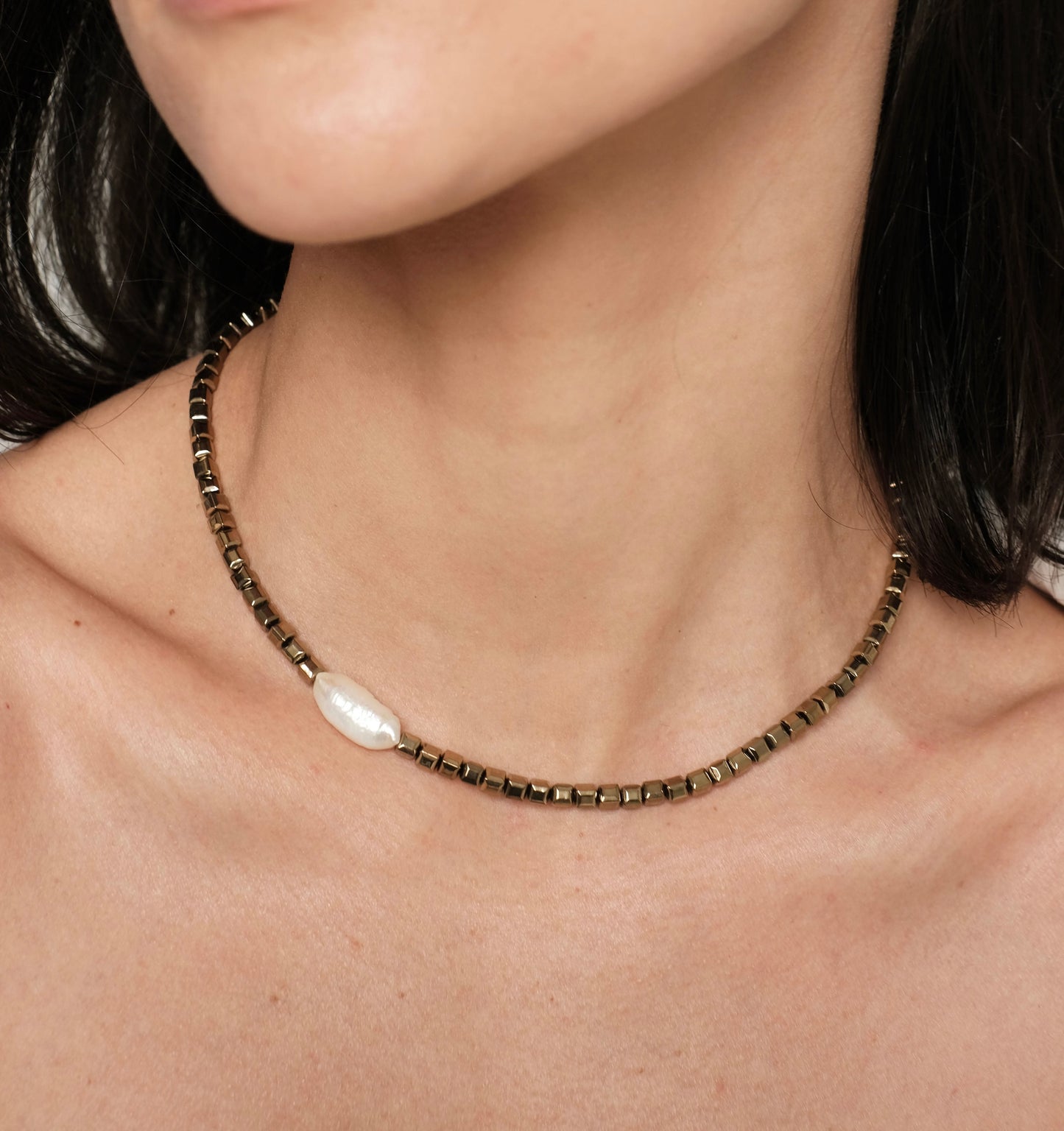 Hematite necklace "Baroque"