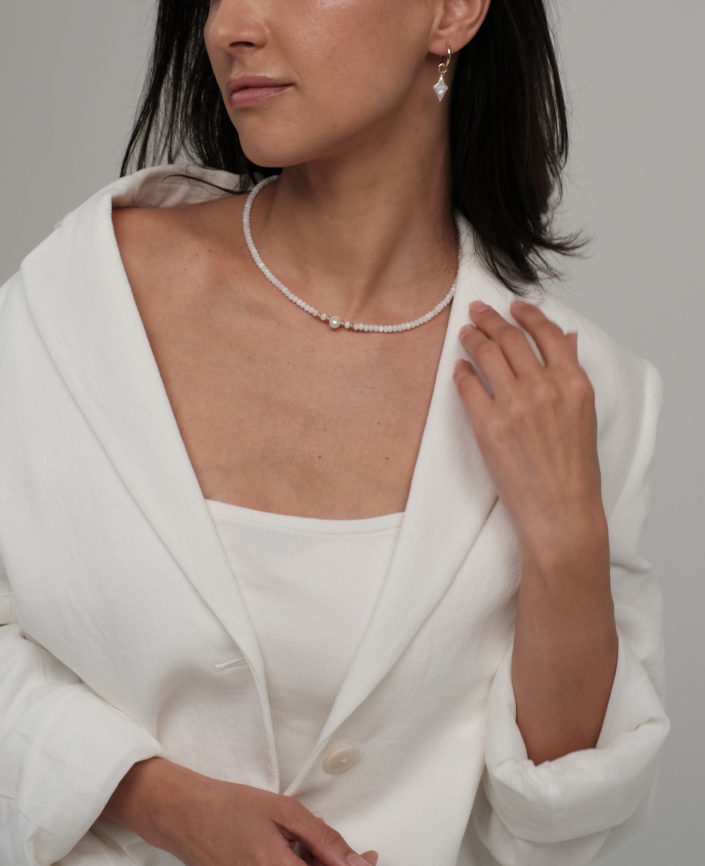 Natural pearl and moonstone necklace "Tiny moon"