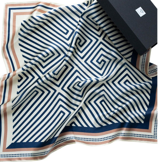 100% šilkinė skarelė "Blue labyrinth"