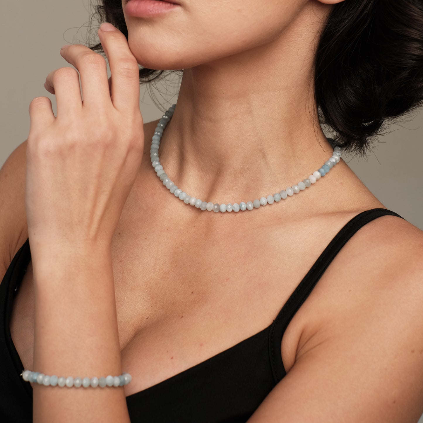 Akvamarīna kaklarota,  5-6mm.