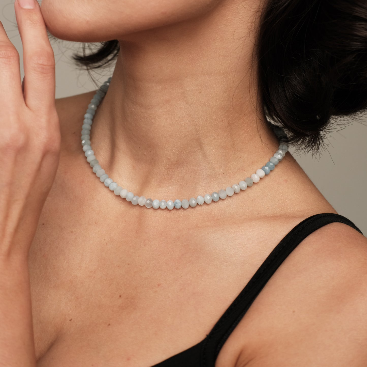 Akvamarīna kaklarota,  5-6mm.