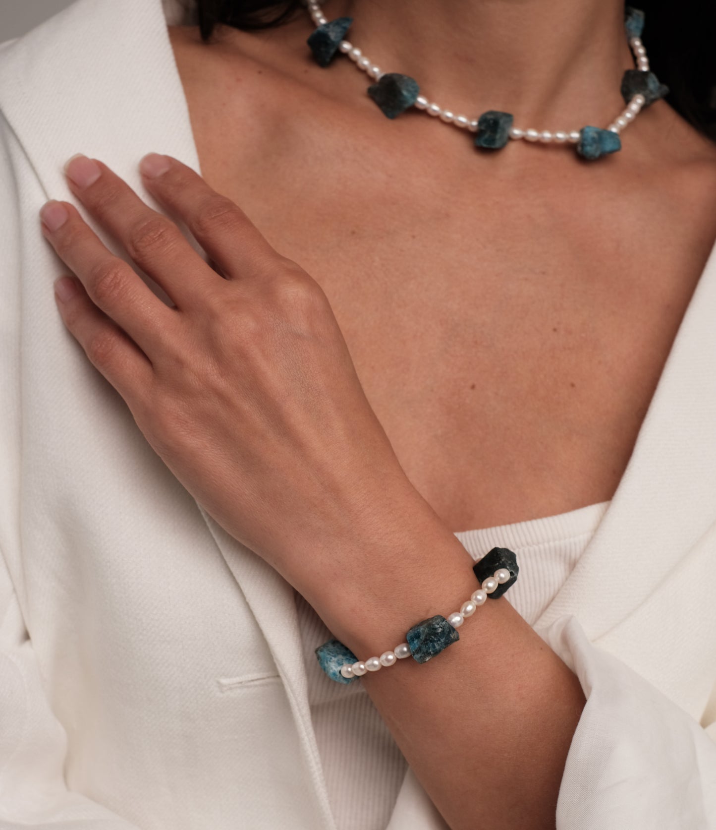 Natural pearl and apatite necklace "Roy"