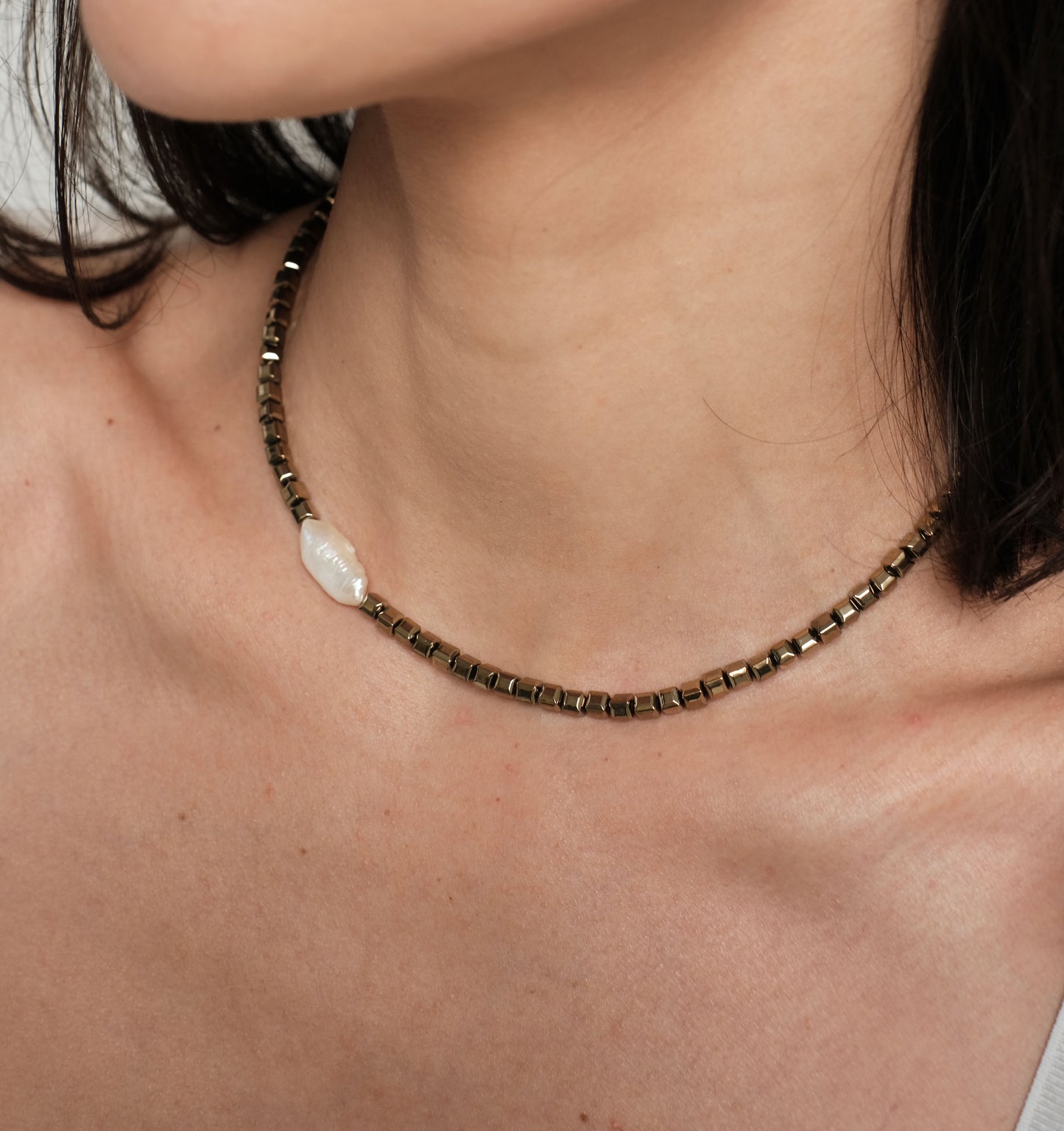 Hematite necklace "Baroque"