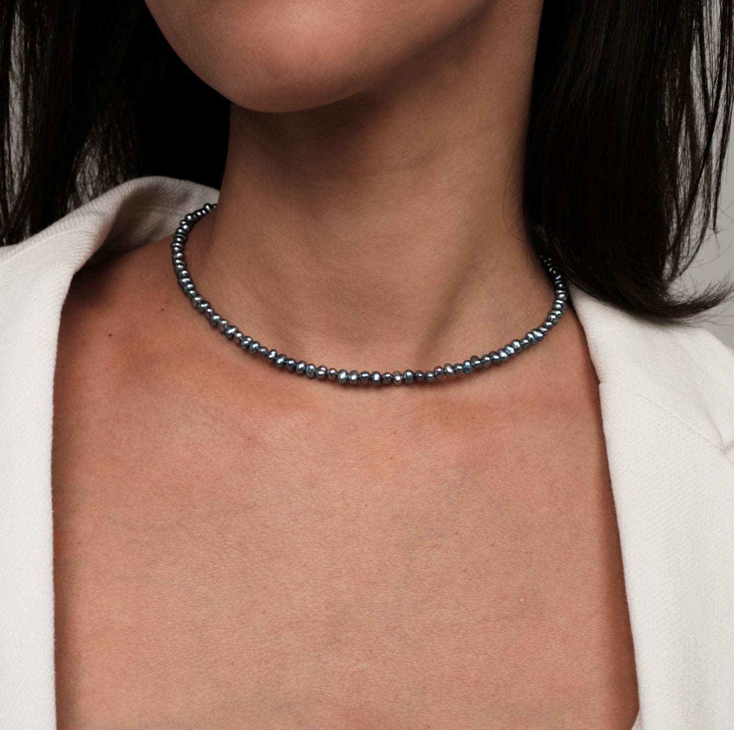 Blue pearl necklace