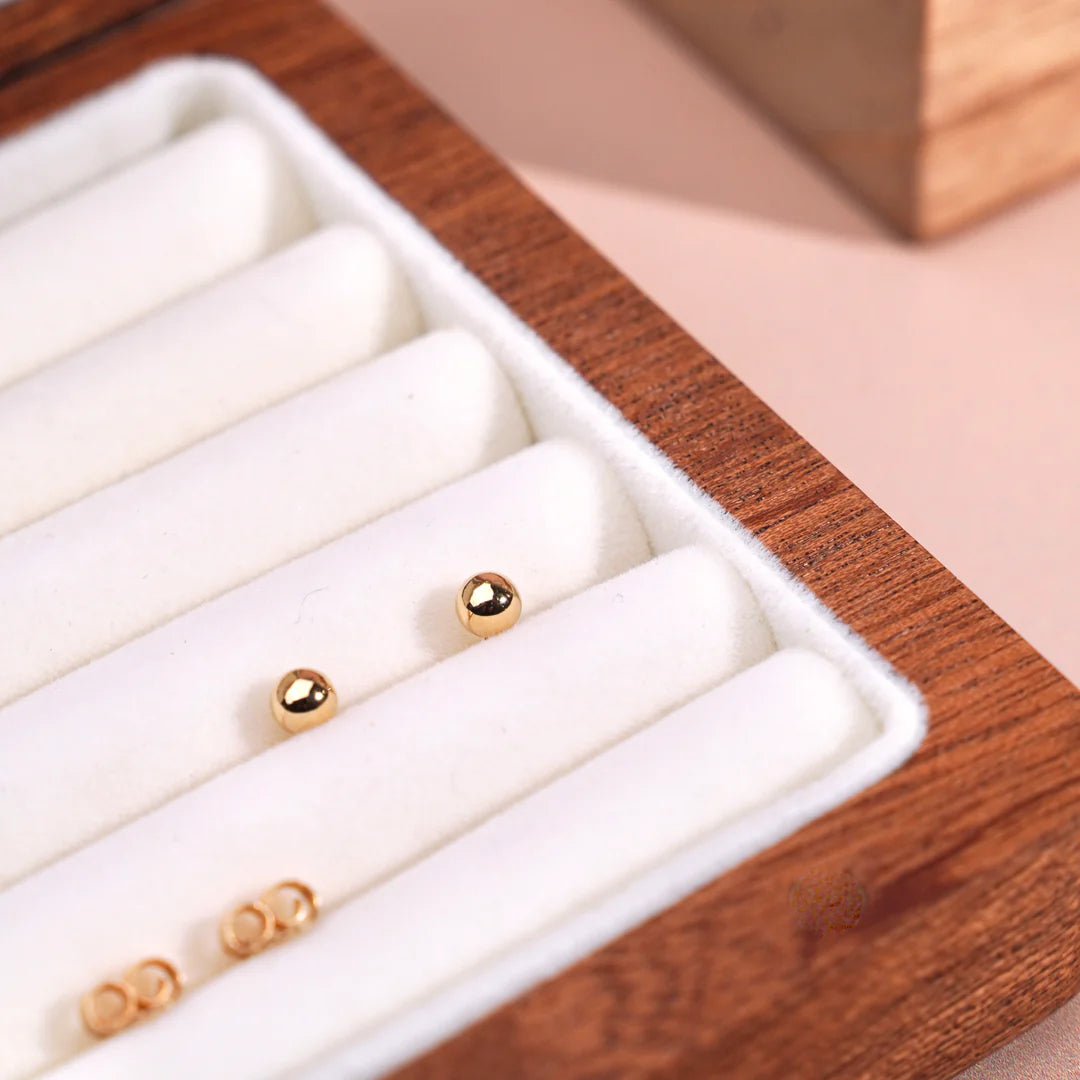 Sterling silver gold plated earrings "4mm gold"