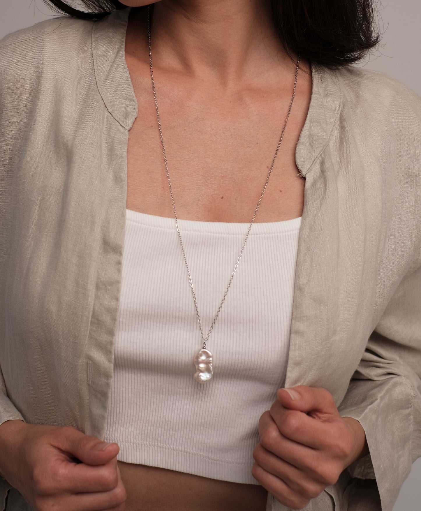 Silver plated necklace 70cm with natural Baroque pearl