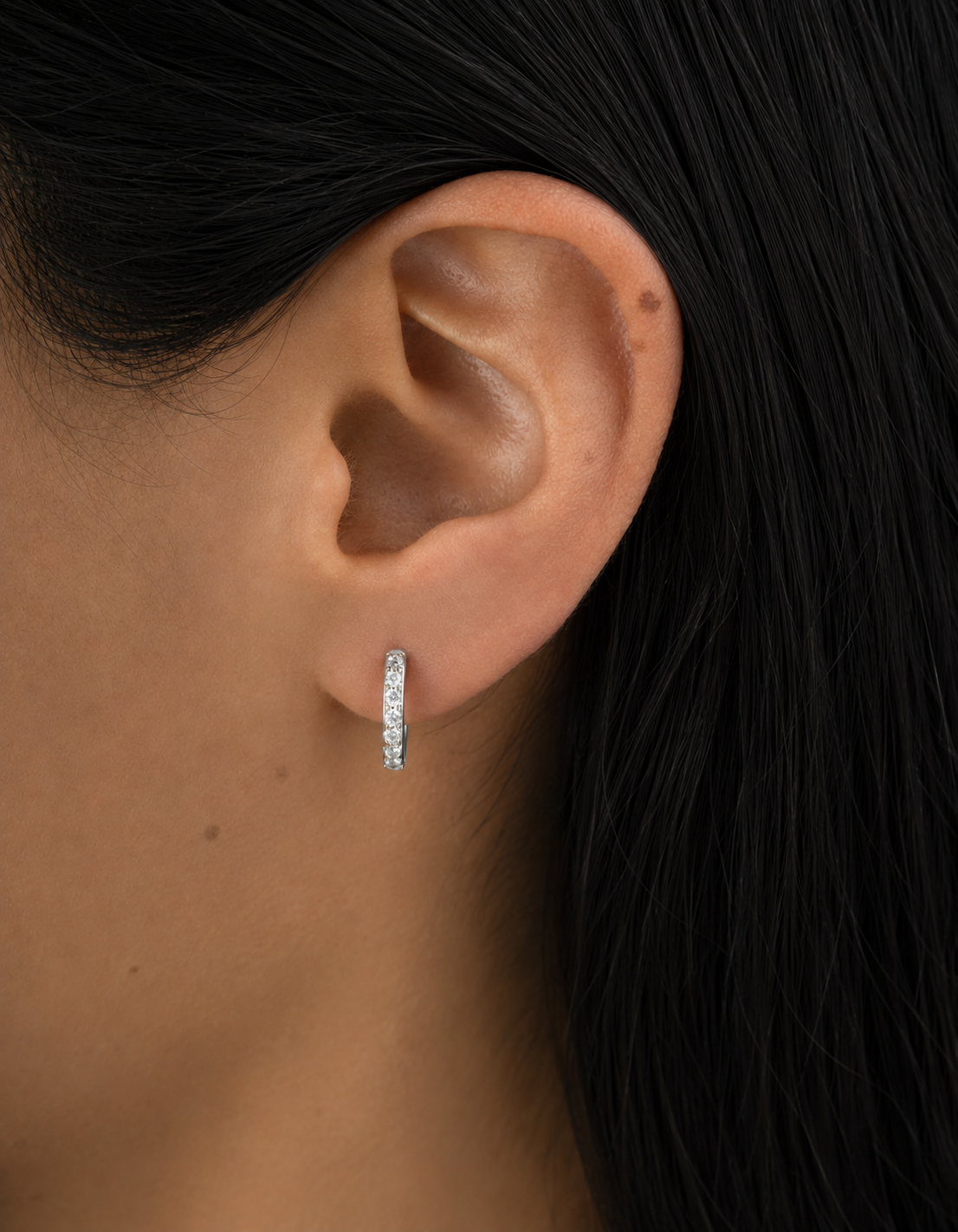 Kõrvarõngad  "Hoops with crystals"
