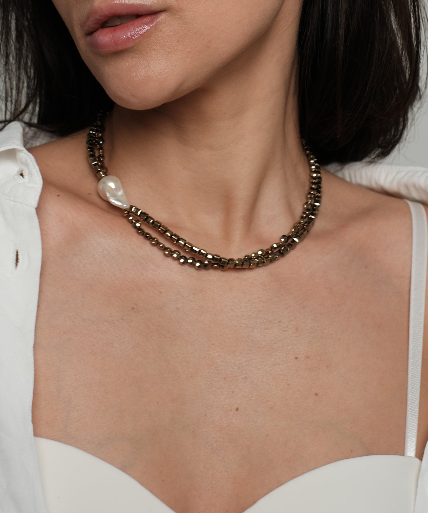 Natural pearl and hematite necklace "Double"