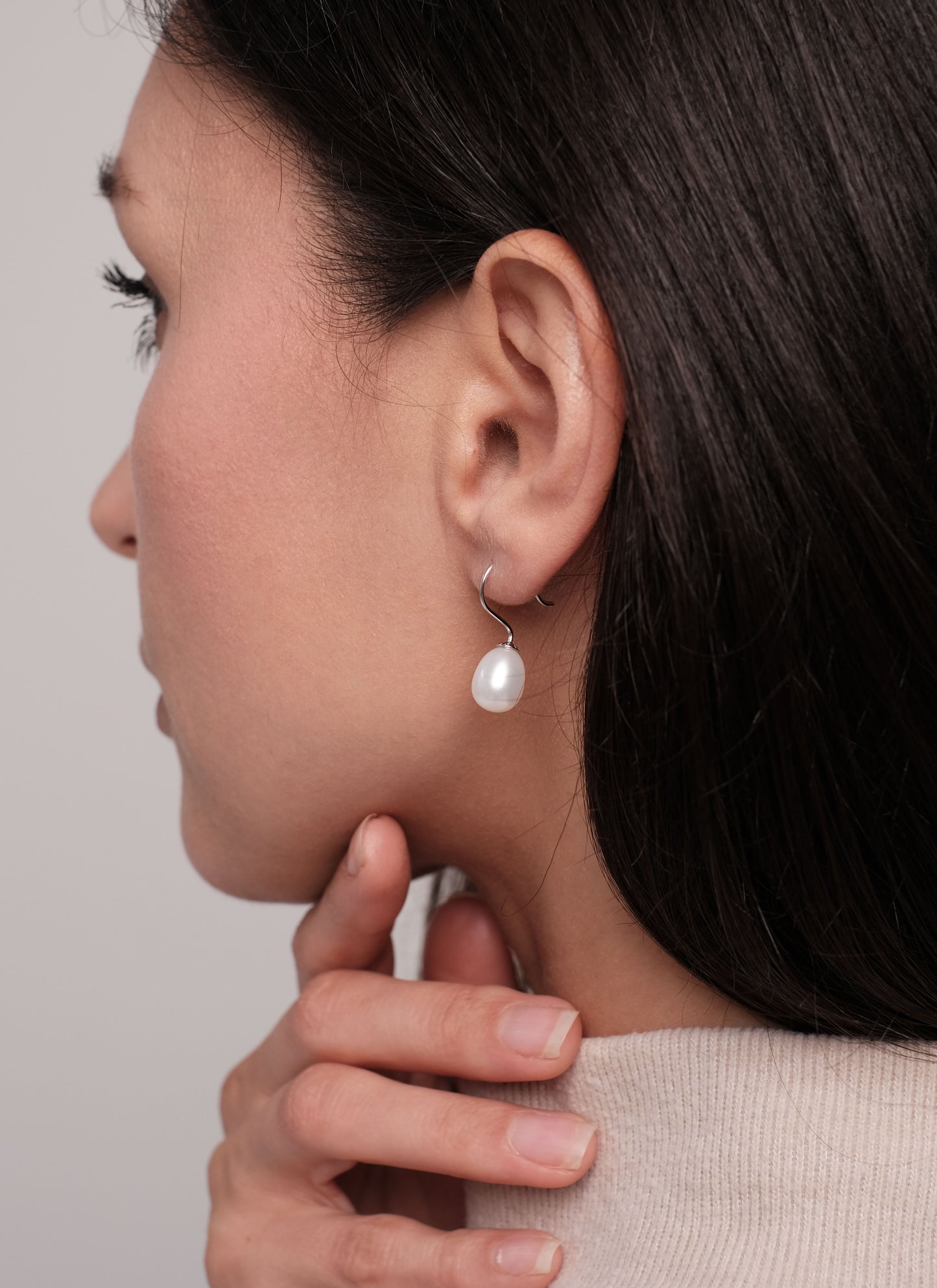 925 sterling silver earrings with natural pearls