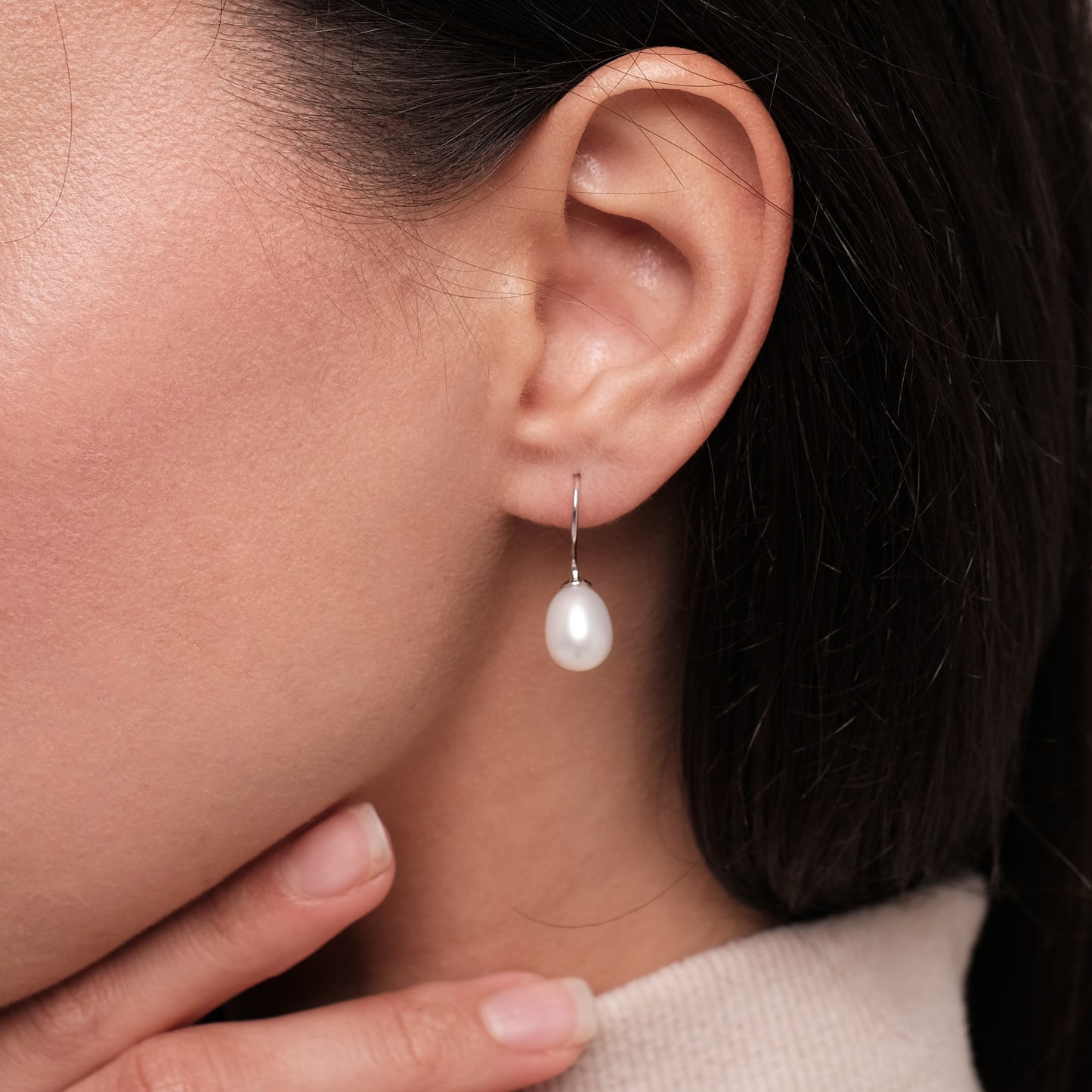 925 sterling silver earrings with natural pearls