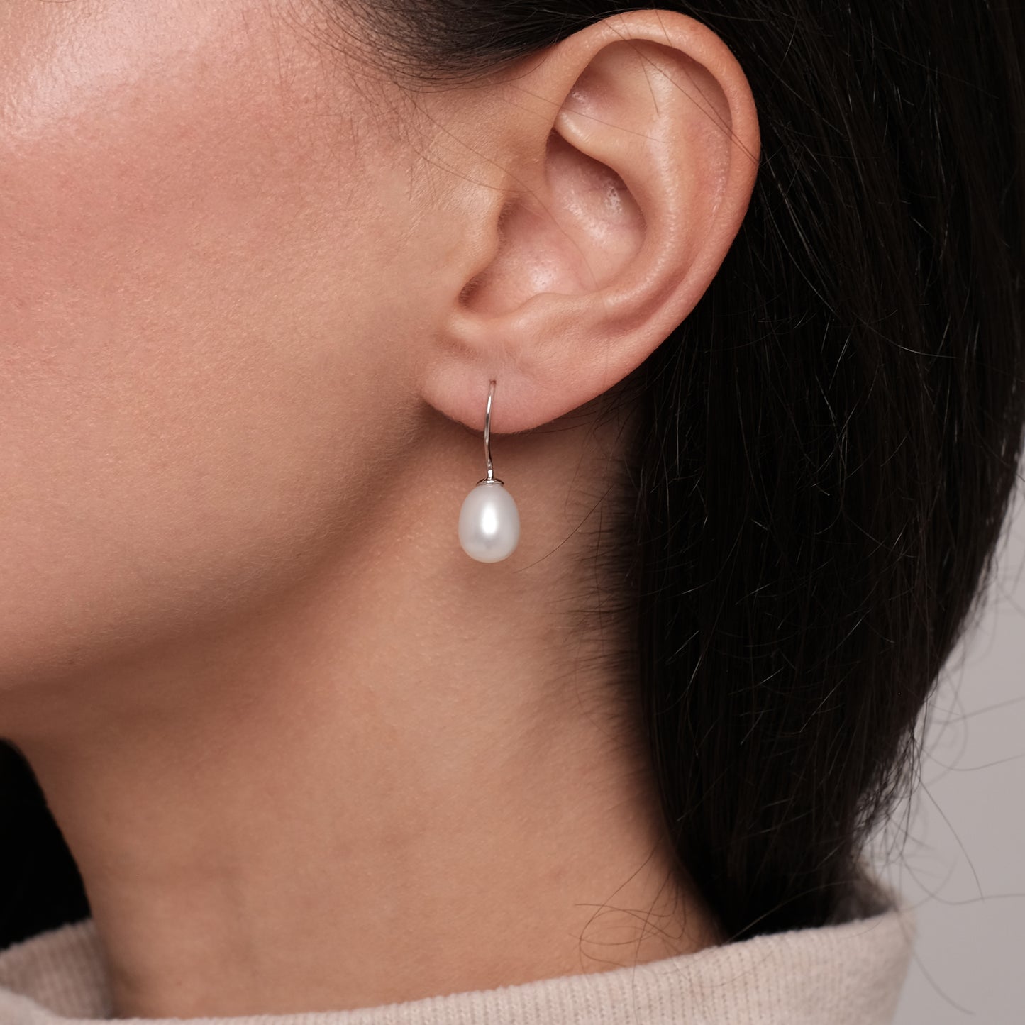 925 sterling silver earrings with natural pearls