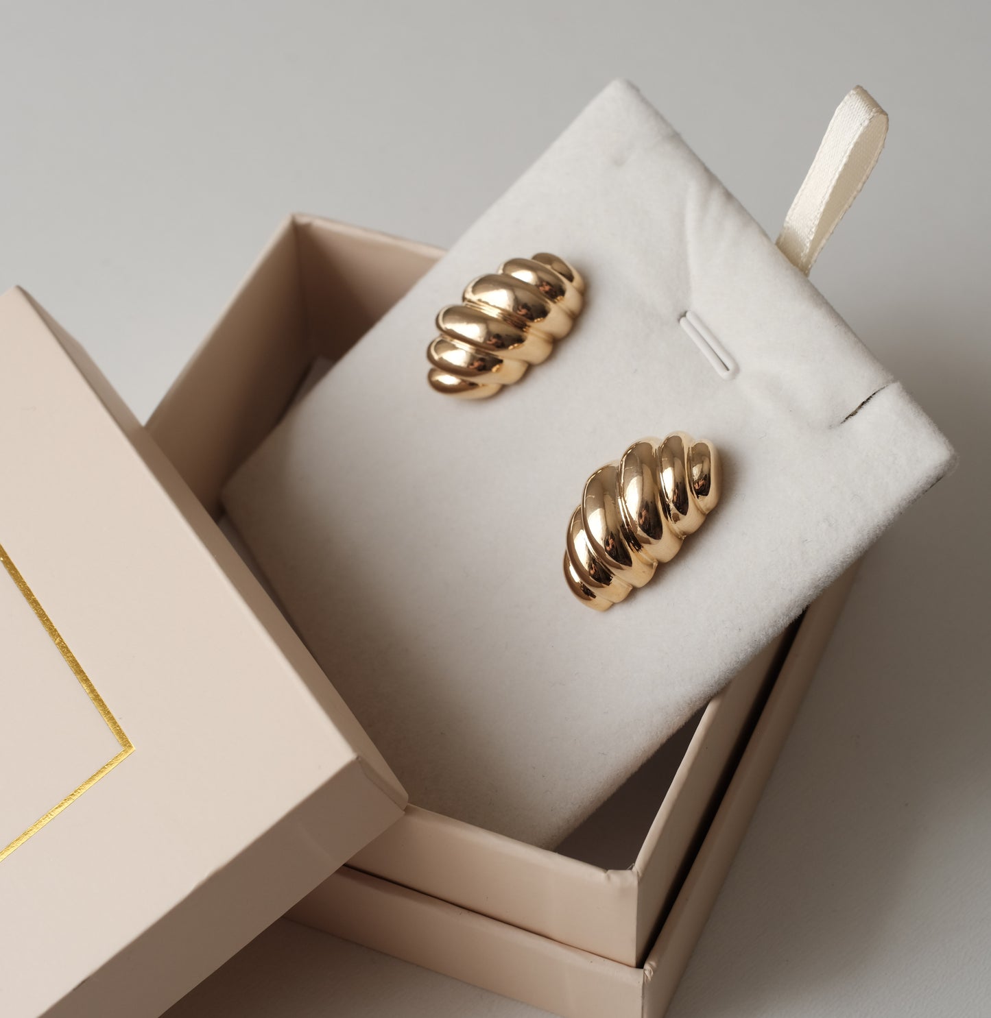 Earrings "Croissant"