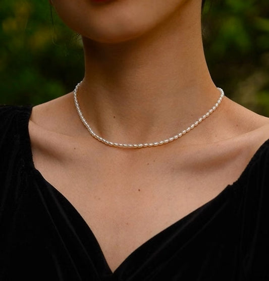 Natural pearl necklace (oval pearl)