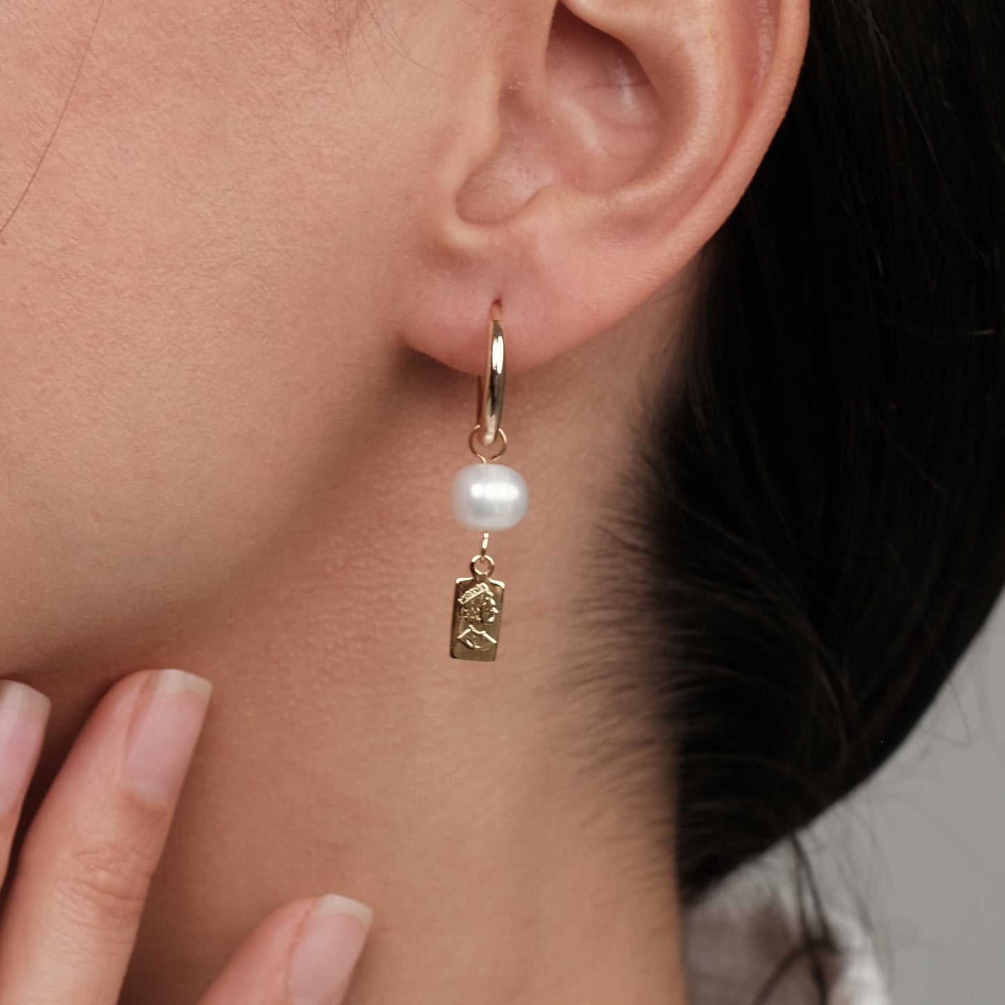Gold plated earrings with natural pearls "Queen"