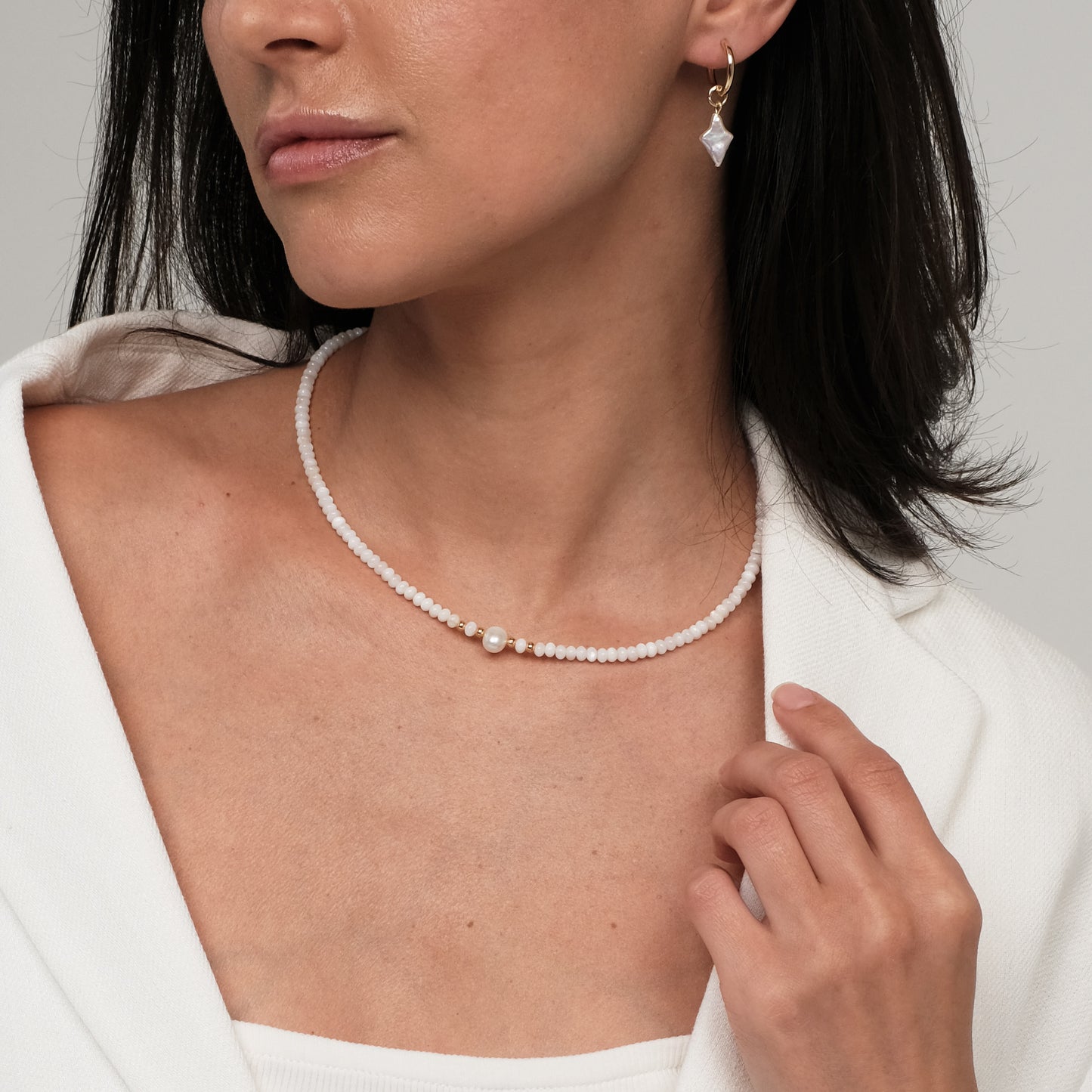 Natural pearl and moonstone necklace "Tiny moon"