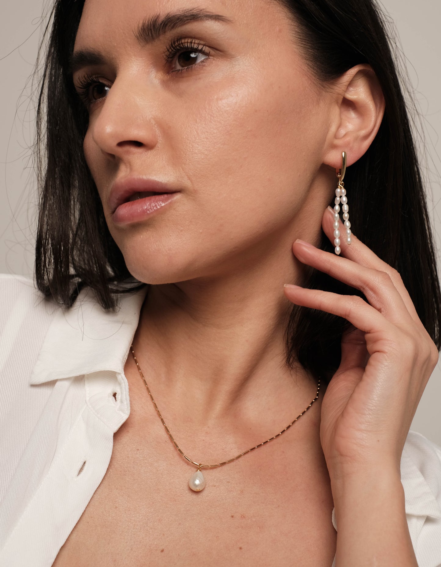 Apzeltīta kaklarota ar dabīgo pērli, 8mm