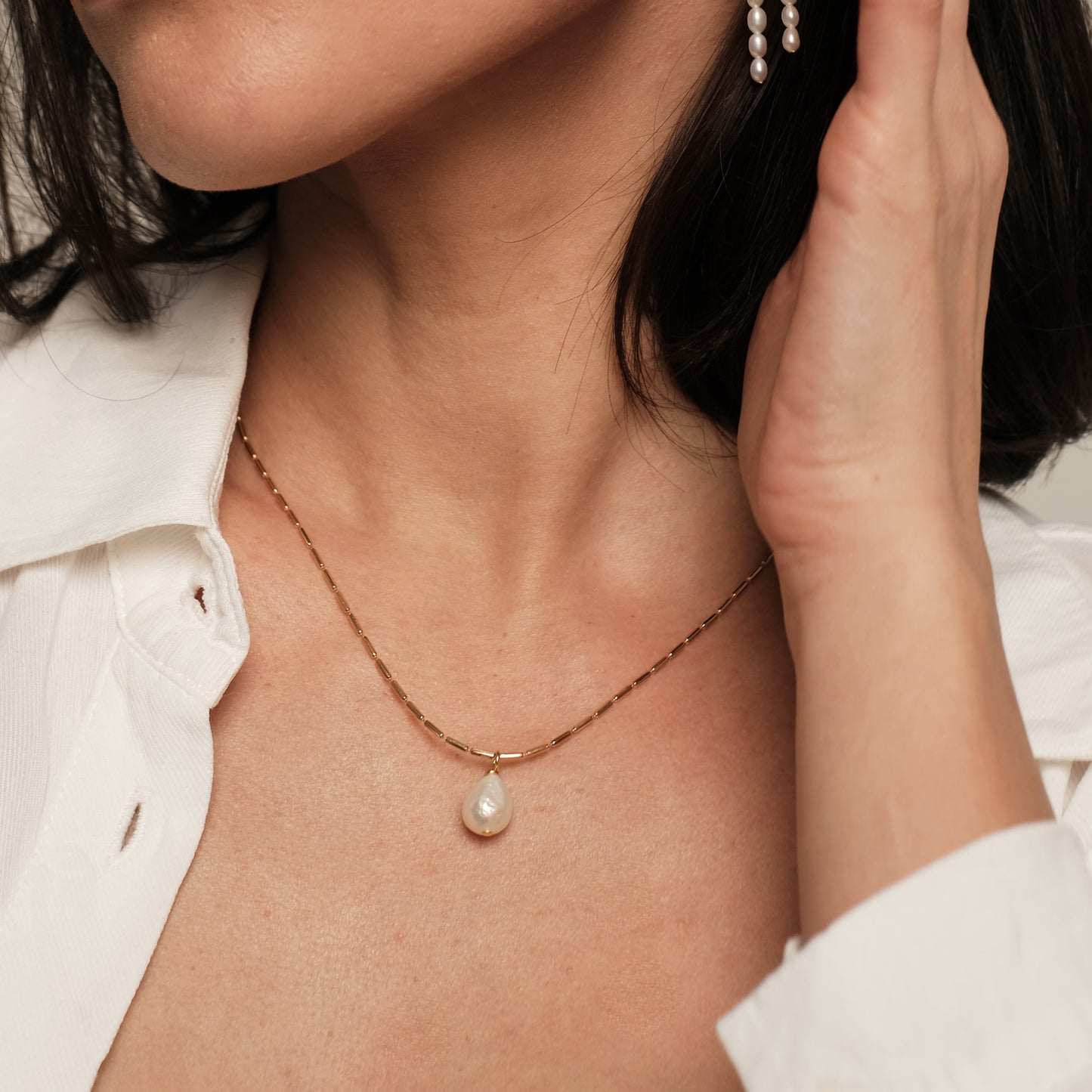 Apzeltīta kaklarota ar dabīgo pērli, 8mm