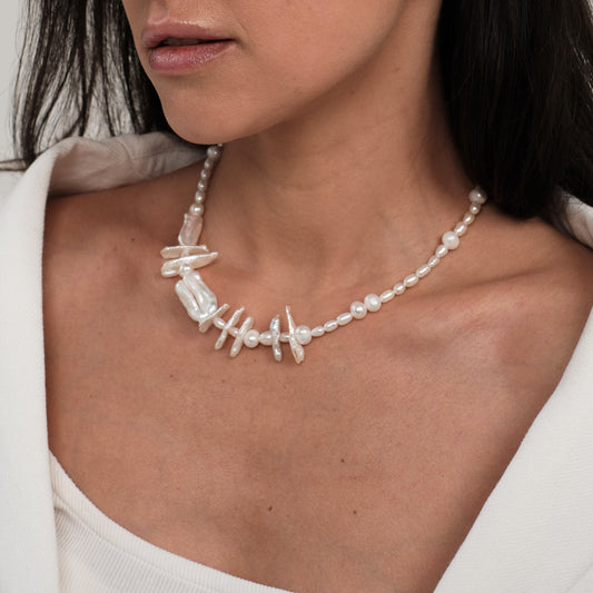 Natural pearl necklace Luina