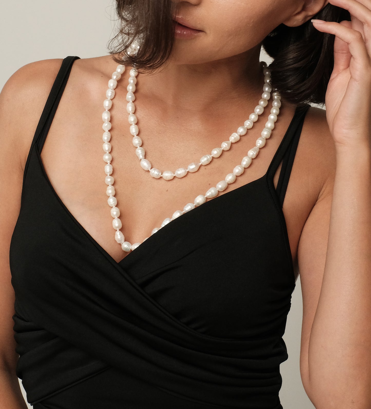 Long natural pearl necklace 130cm
