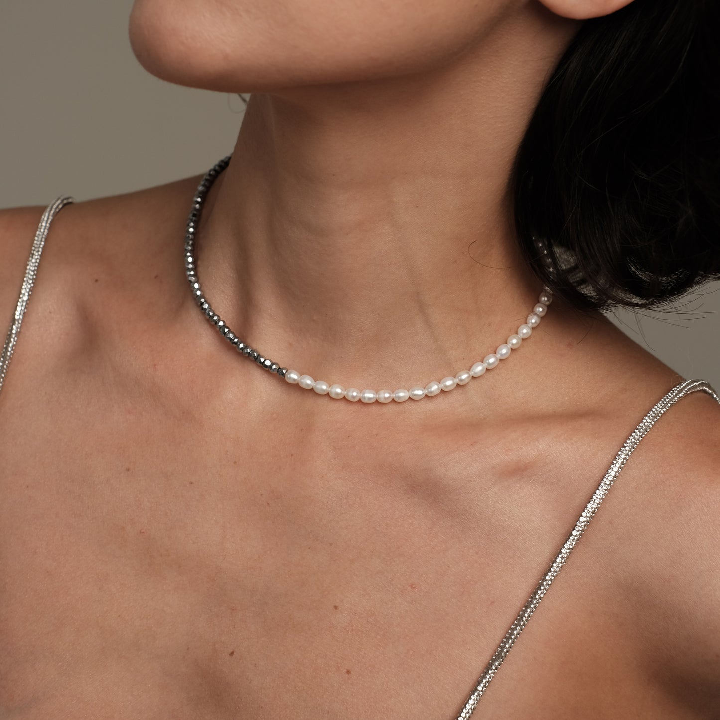 Natural pearl and hematite necklace 2