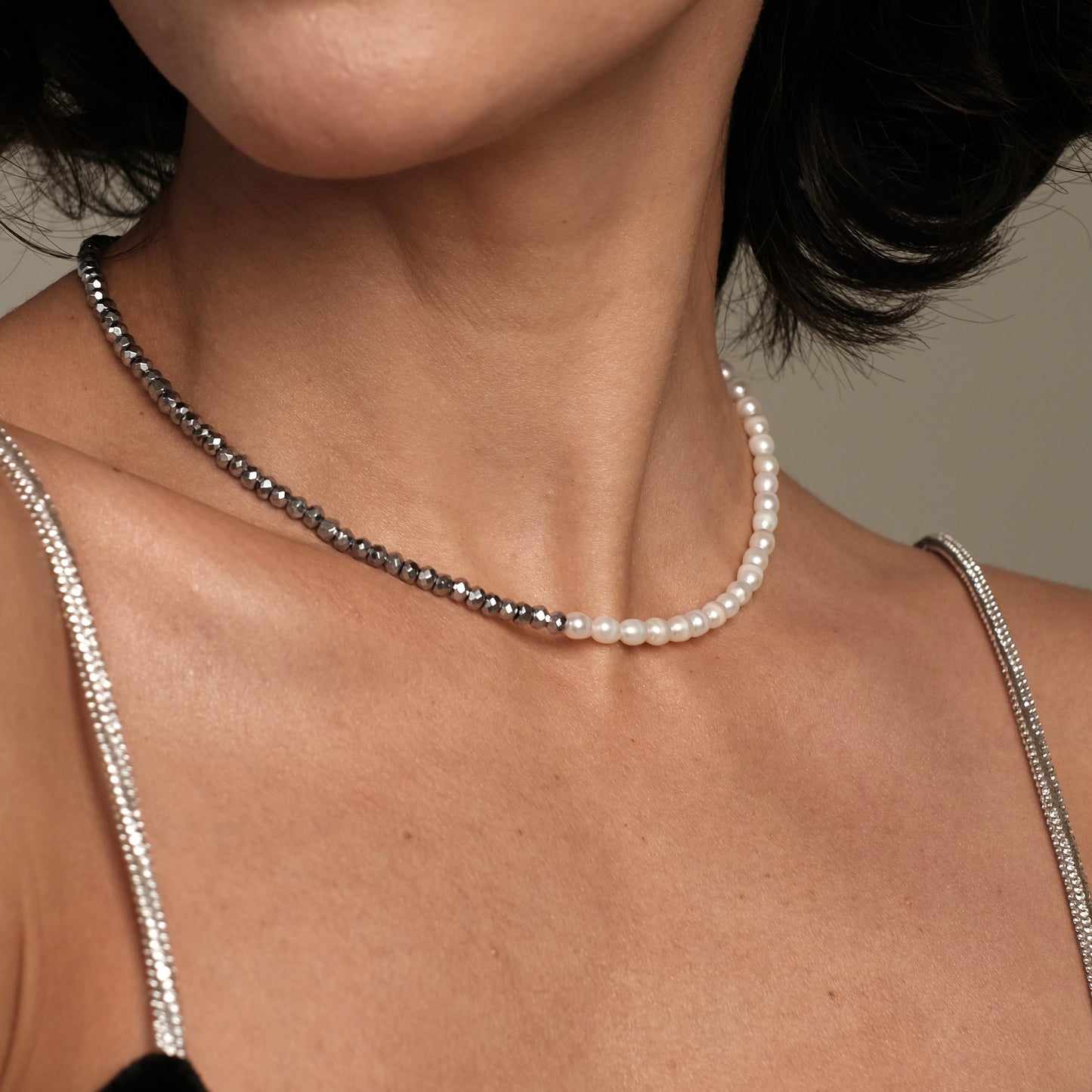 Natural pearl and hematite necklace 2