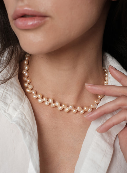 Natūralių perlų vėrinys "Fashion beige"