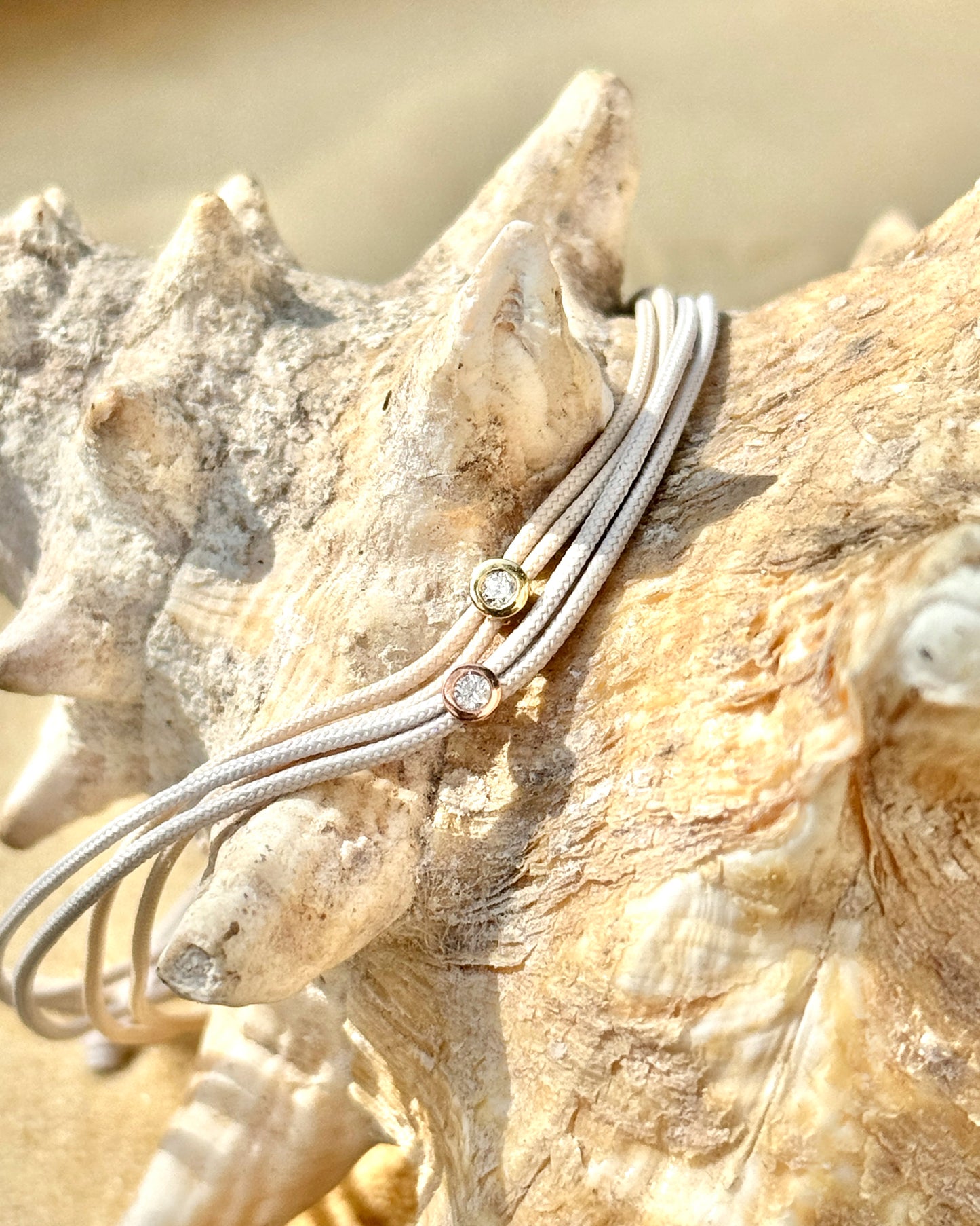 String bracelet with 0.03ct diamond - Grey/gold