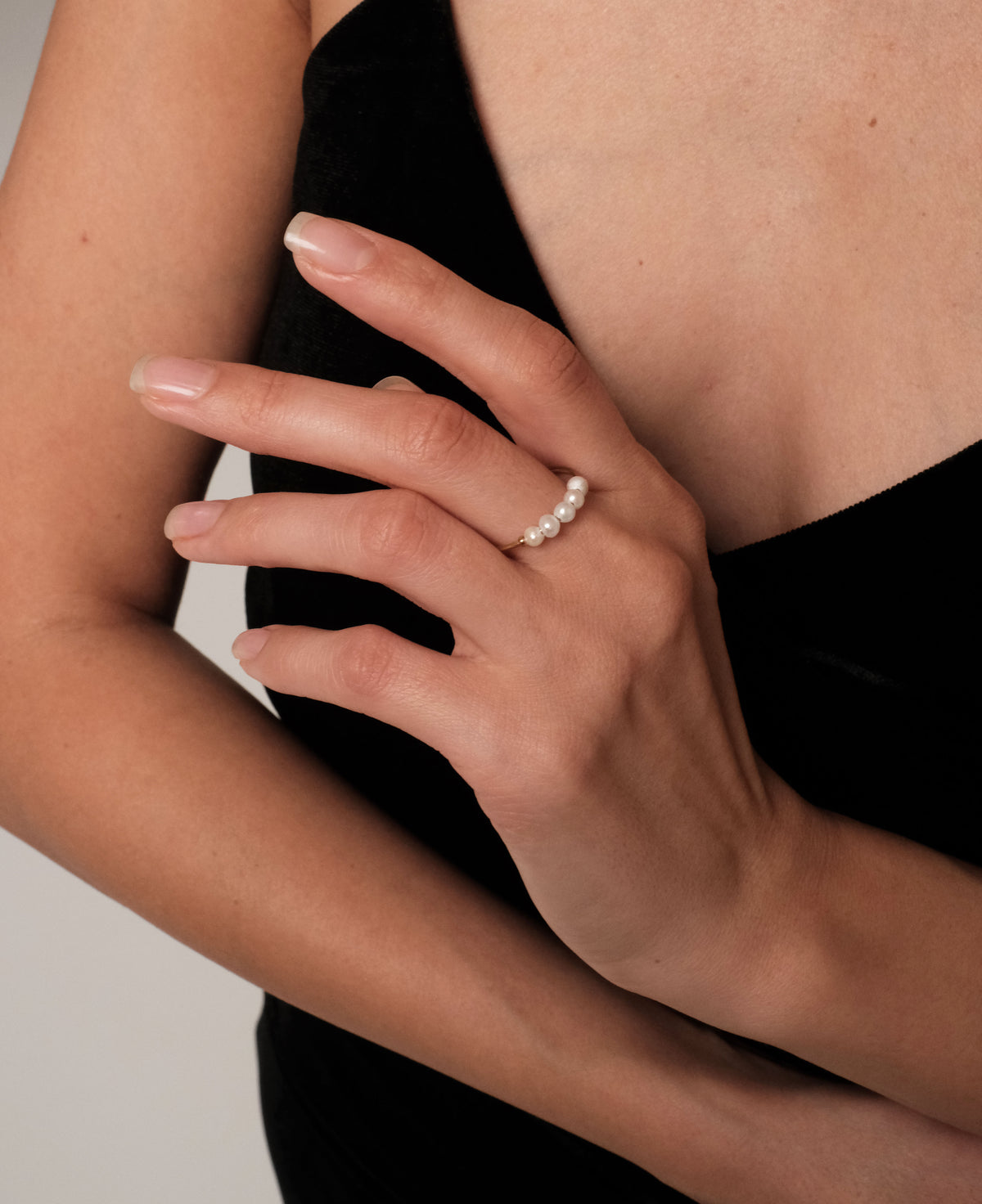 Ring with natural pearls