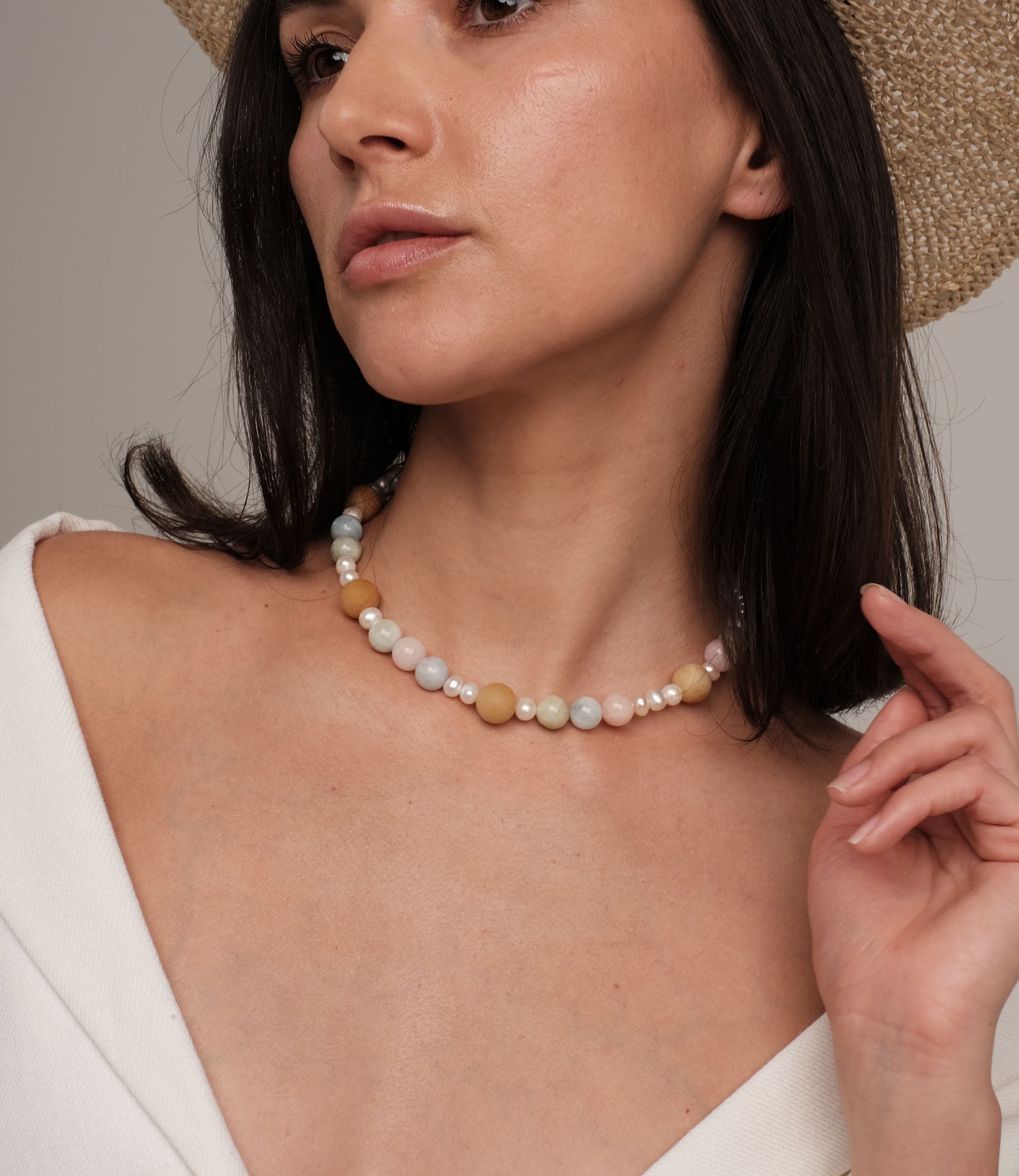 Natural gemstone and pearl necklace "Renata"