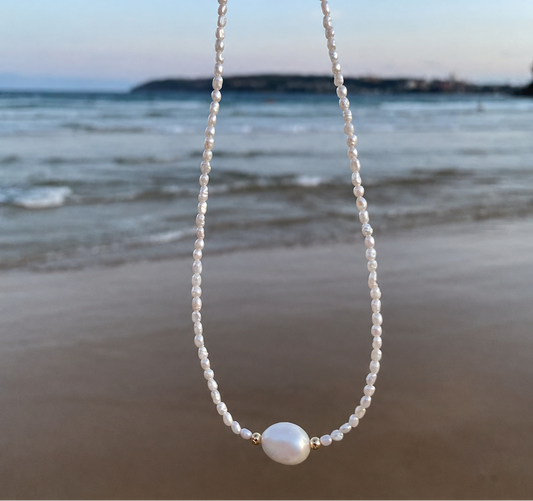 Natural pearl necklace with gold plated sterling silver details "Summertime"