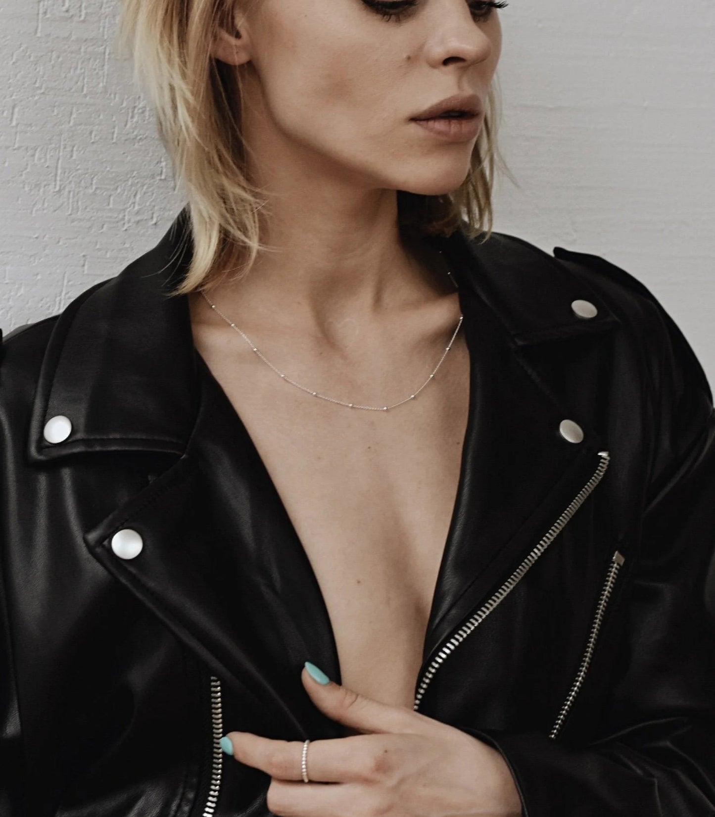 Hõbedast kaelaehe "Bubbles"