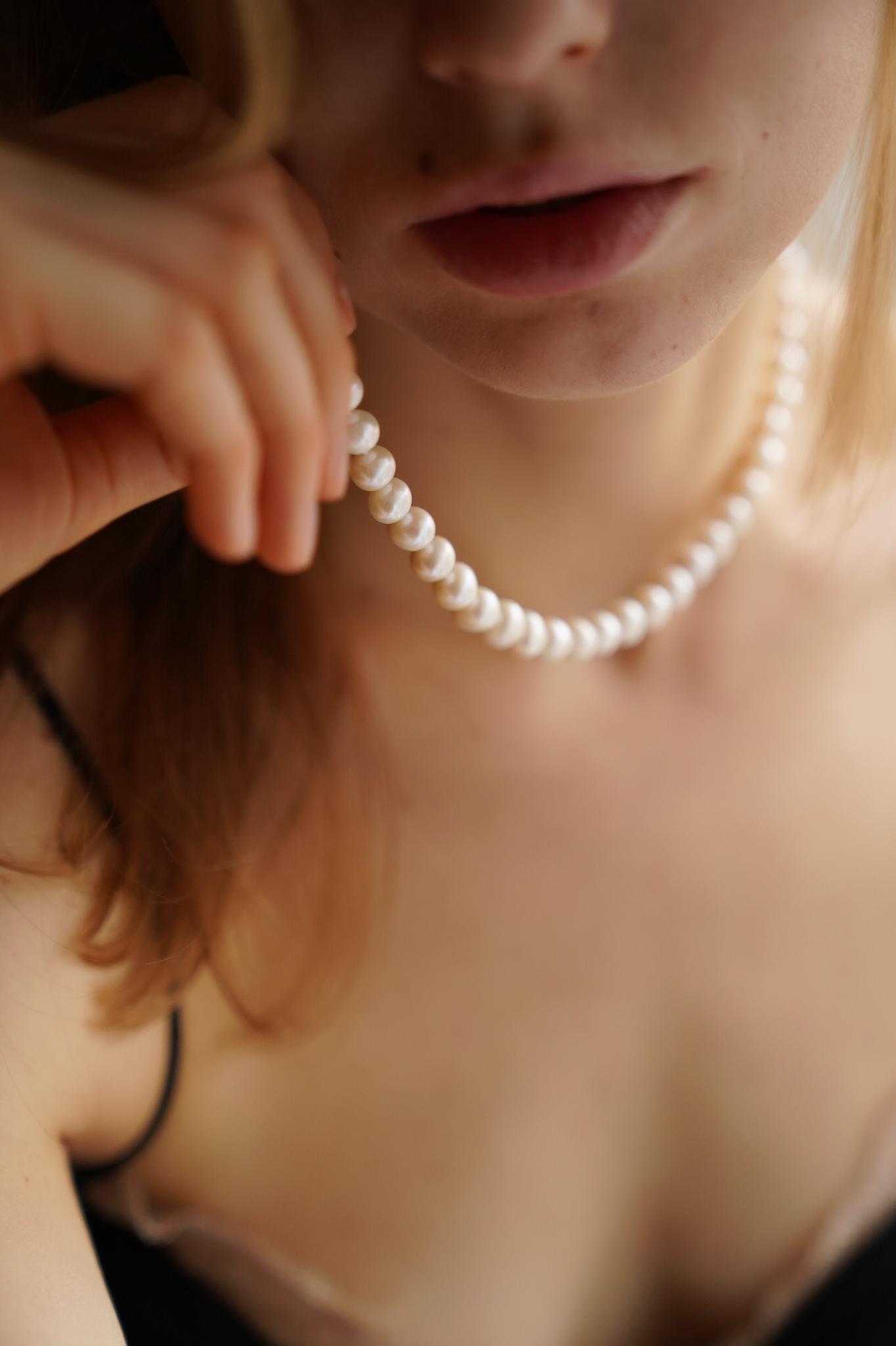 Natural Pearls Set: Earrings, Bracelet and Necklace