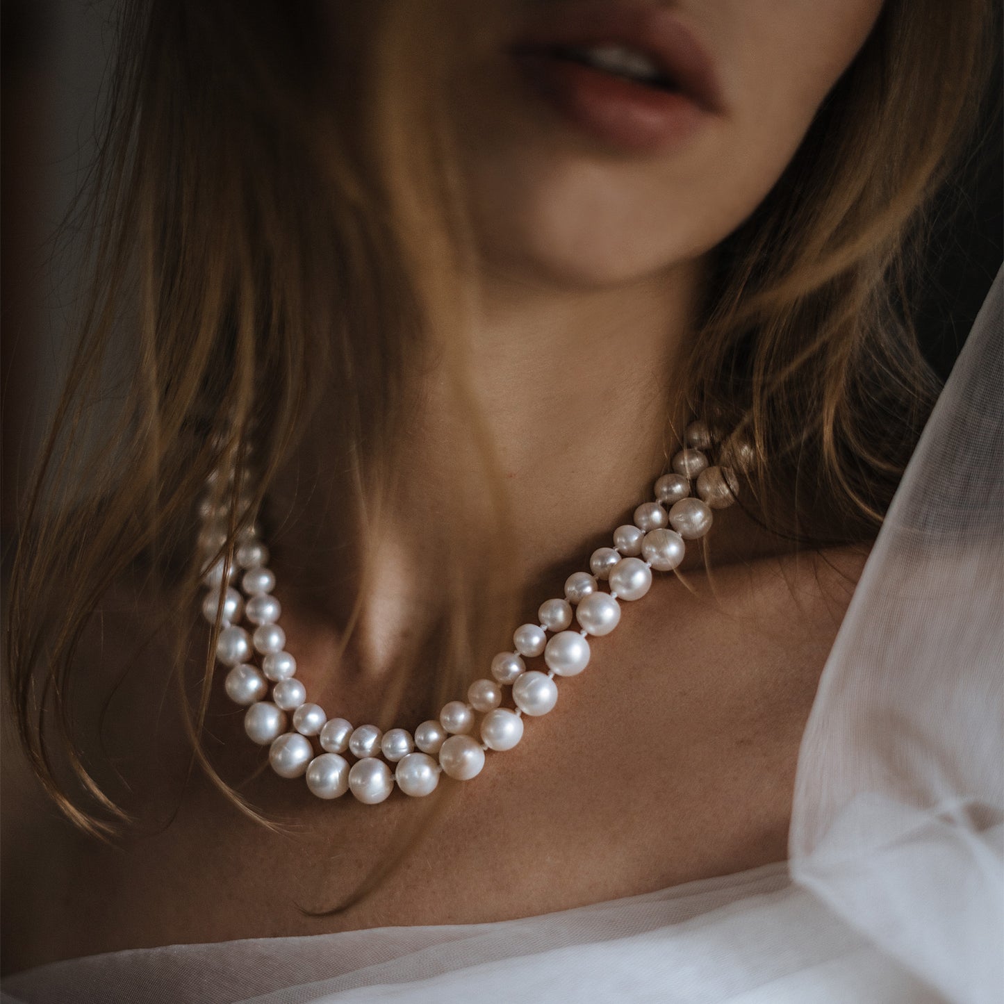 Luxurious double strand natural pearl necklace