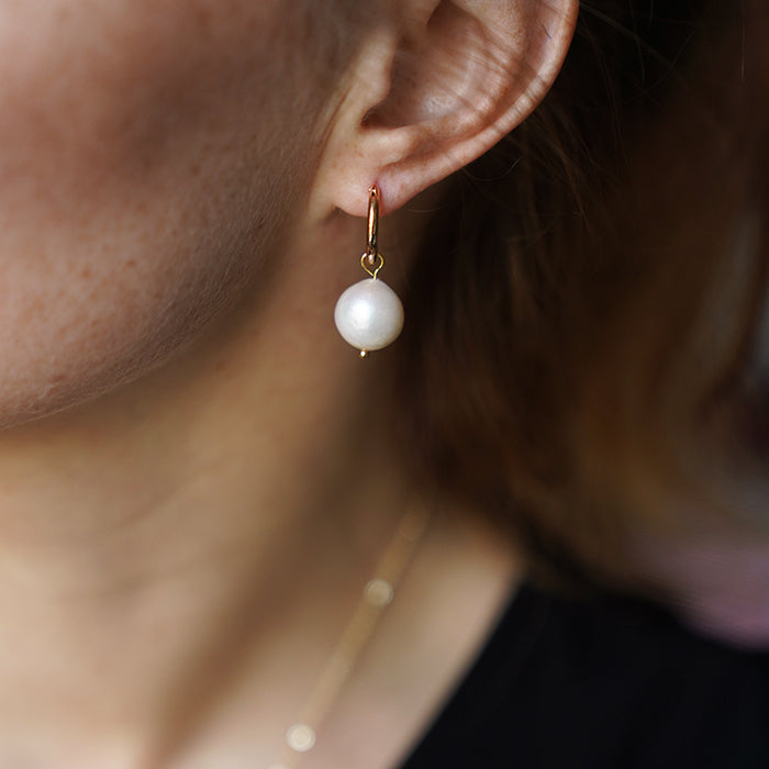 Gold plated earrings with natural pearls, 12mm
