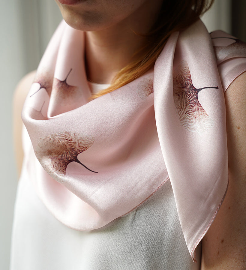 100% silk scarf "Romantic pink"