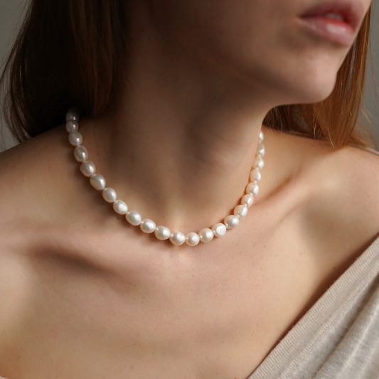 Natural pearl choker, 1cm pearls