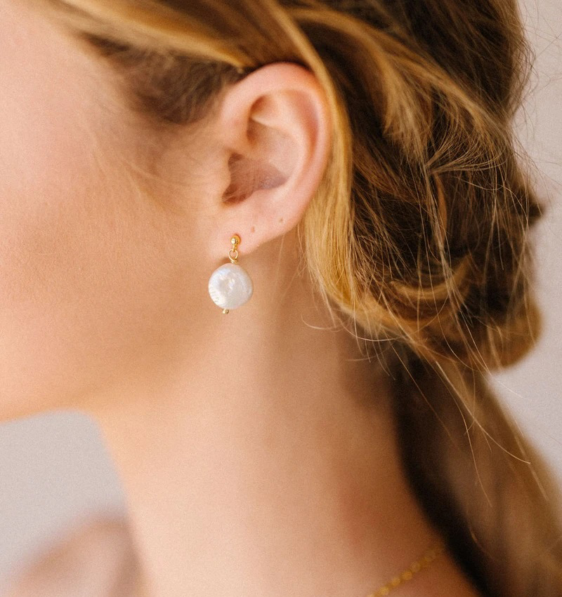 Paauksuoto sidabro auskarai su gėlavandeniais perlais