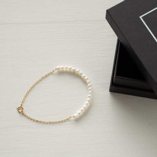 Gold plated bracelet with natural pearls "Michelle"