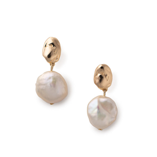 Apzeltīti auskari ar dabīgām pērlēm "Evita"
