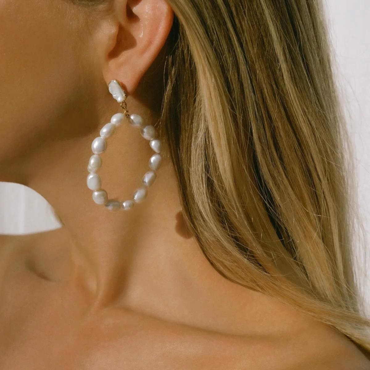 Paauksuoti auskarai su natūraliais perlais "Emily"