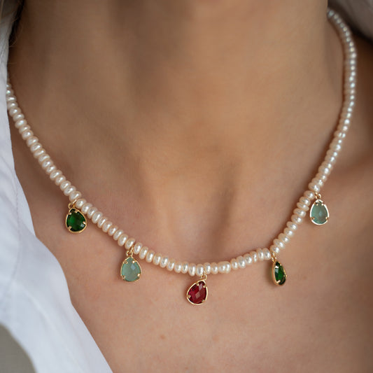 Natural pearl necklace with crystals "Colors"